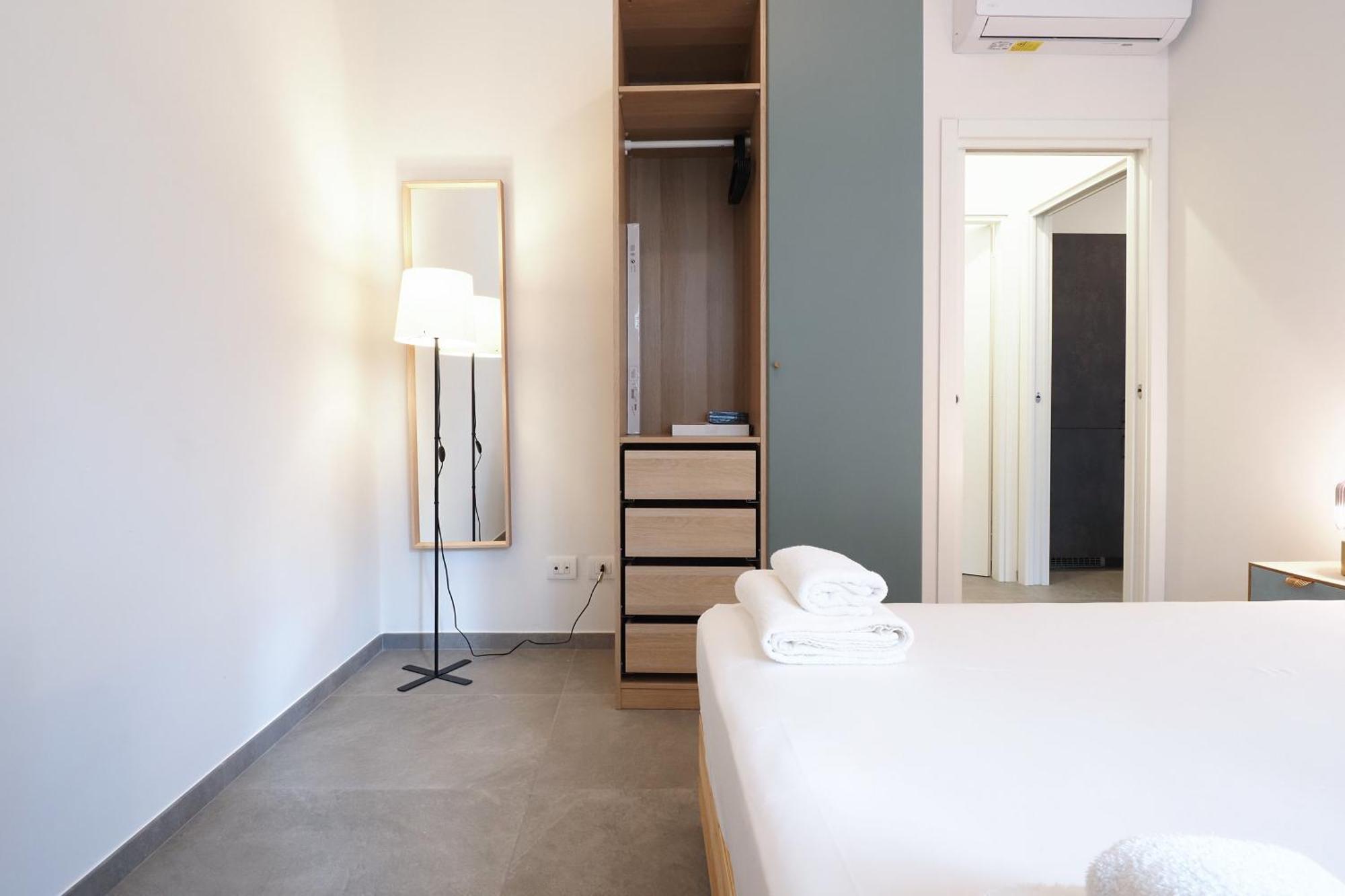 Mila Apartments Fiera Милан Экстерьер фото